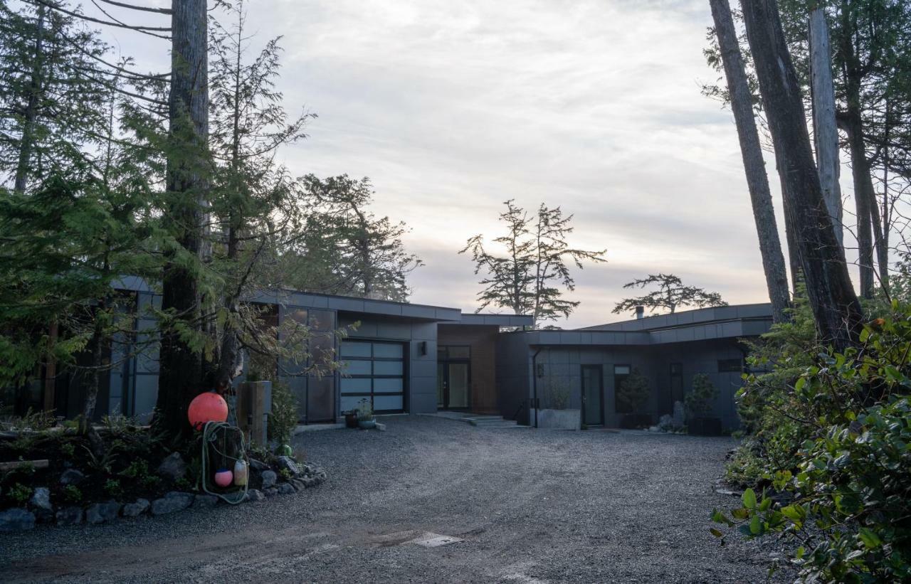Storm Cove Suites Ucluelet Eksteriør billede