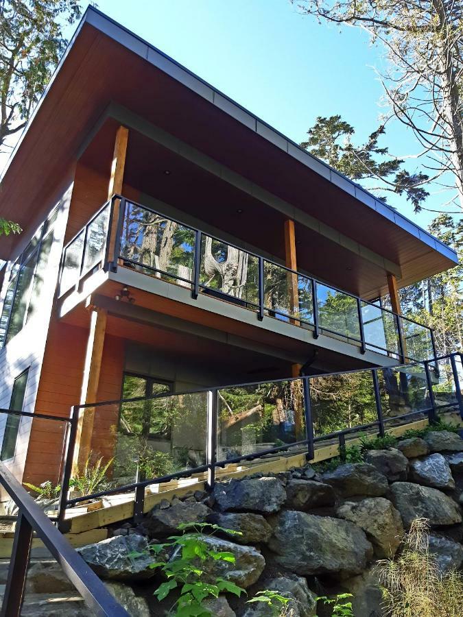 Storm Cove Suites Ucluelet Eksteriør billede