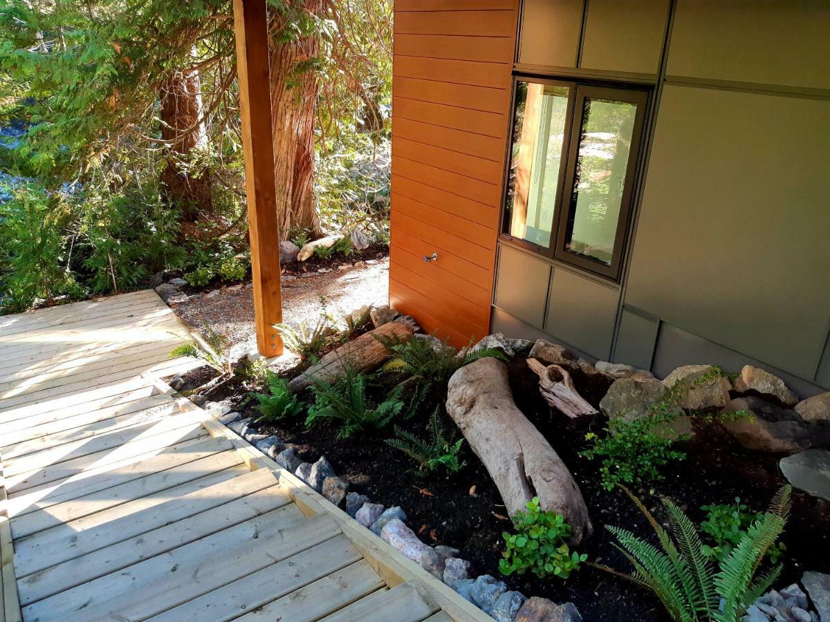 Storm Cove Suites Ucluelet Eksteriør billede