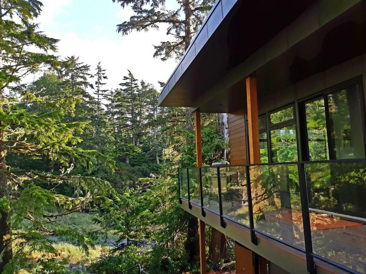 Storm Cove Suites Ucluelet Eksteriør billede